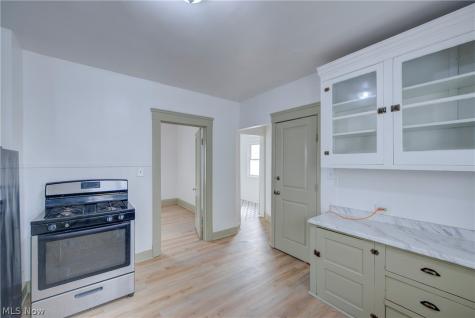 3105 Roanoke Avenue Cleveland OH 44109