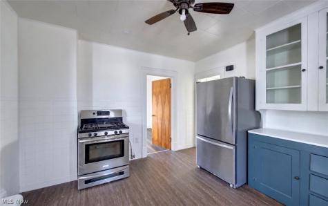 3105 Roanoke Avenue Cleveland OH 44109