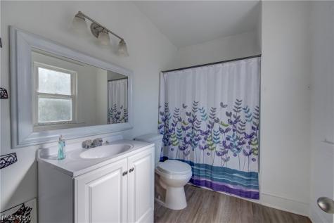 3105 Roanoke Avenue Cleveland OH 44109