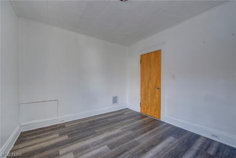 3105 Roanoke Avenue Cleveland OH 44109