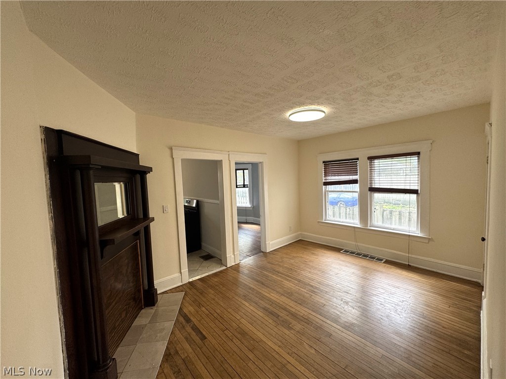 1323 Beach Avenue Lakewood OH 44107