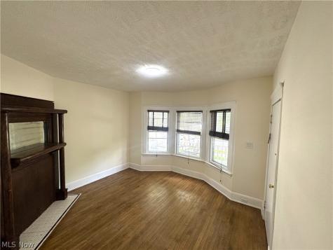1323 Beach Avenue Lakewood OH 44107