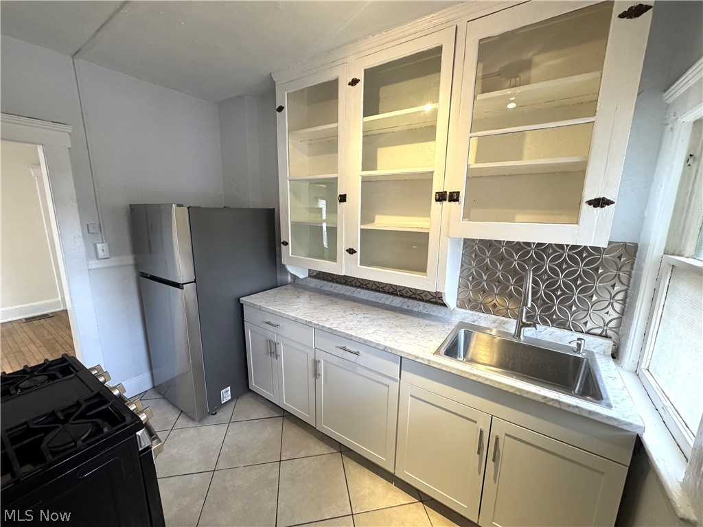 1323 Beach Avenue Lakewood OH 44107