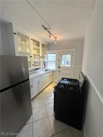 1323 Beach Avenue Lakewood OH 44107