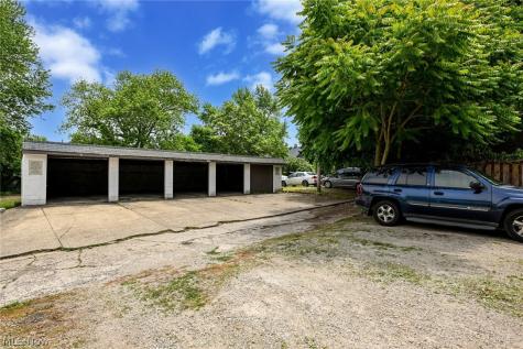1323 Beach Avenue Lakewood OH 44107