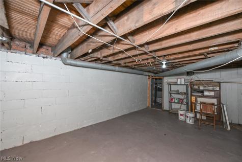 1323 Beach Avenue Lakewood OH 44107