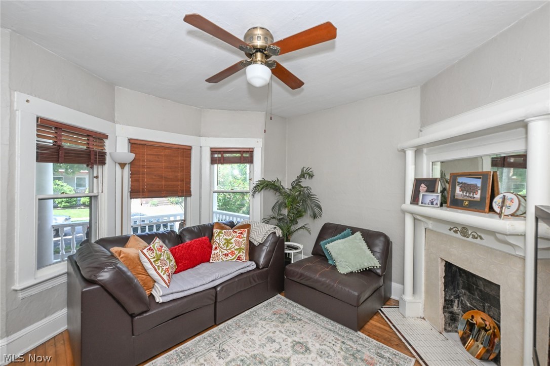 1323 Beach Avenue Lakewood OH 44107