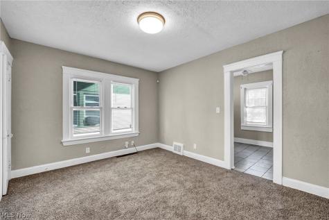 447 E 115 Cleveland OH 44108
