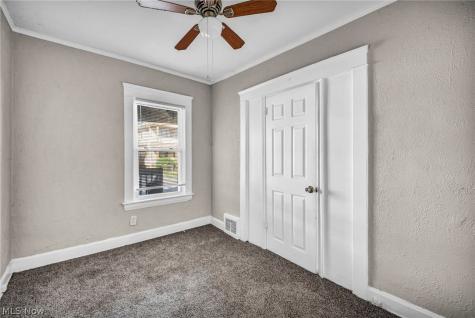 447 E 115 Cleveland OH 44108