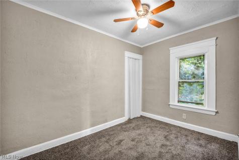 447 E 115 Cleveland OH 44108