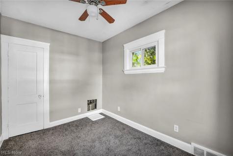447 E 115 Cleveland OH 44108