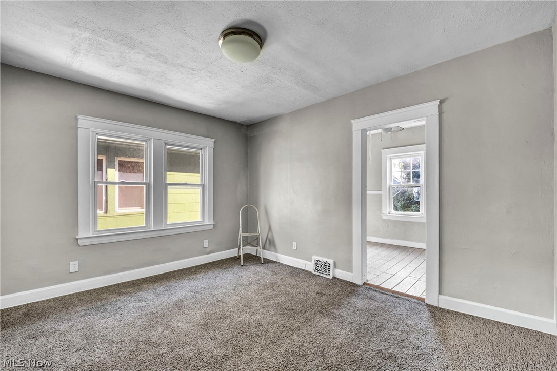 447 E 115 Street Cleveland OH 44108