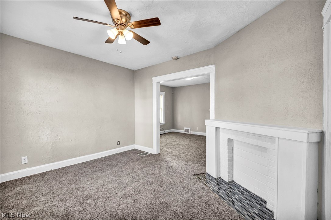 447 E 115 Street Cleveland OH 44108