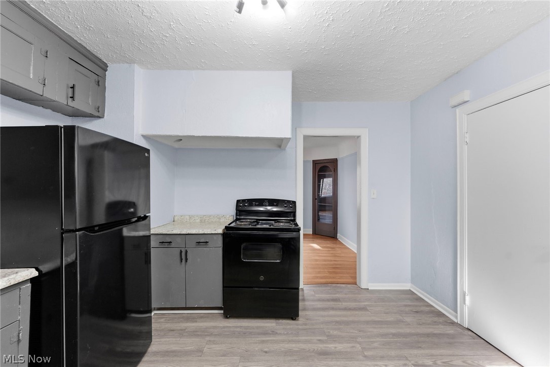 876 Eloise Drive Cleveland Heights OH 44112