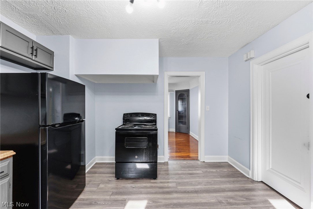 876 Eloise Drive Cleveland Heights OH 44112