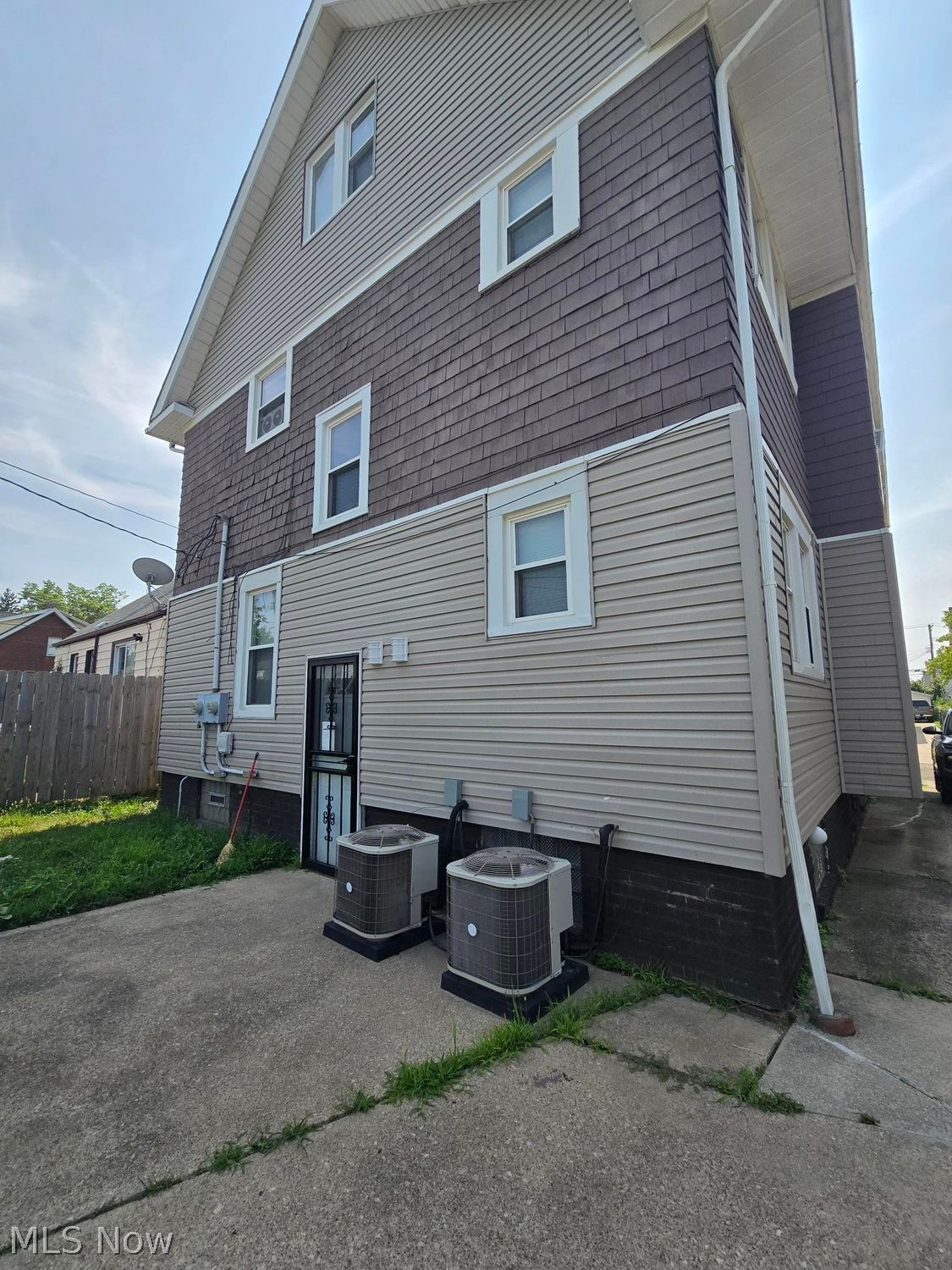 4841 E 85th Street Garfield Heights OH 44125
