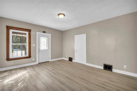 3658 E 55th Street Cleveland OH 44105