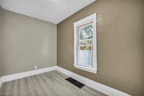 3658 E 55th Street Cleveland OH 44105