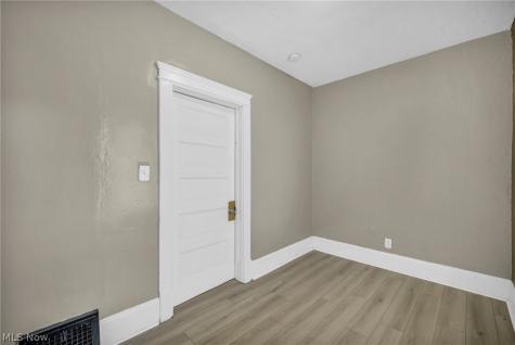3658 E 55th Street Cleveland OH 44105