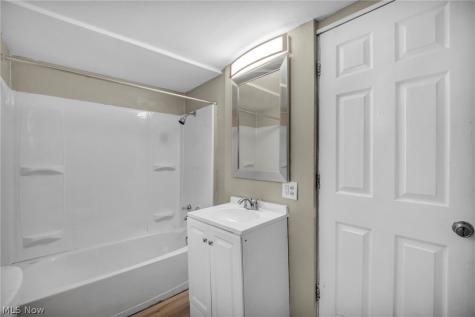 3658 E 55th Street Cleveland OH 44105