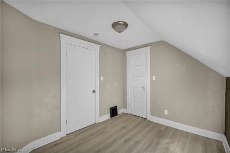 3658 E 55th Street Cleveland OH 44105