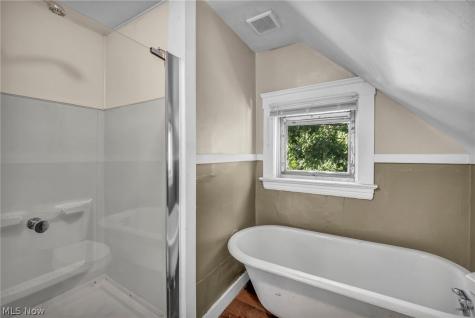 3658 E 55th Street Cleveland OH 44105