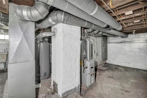 3658 E 55th Street Cleveland OH 44105