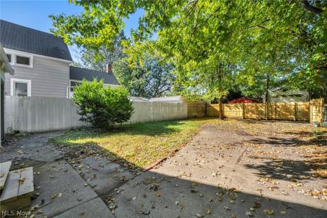 3658 E 55th Street Cleveland OH 44105