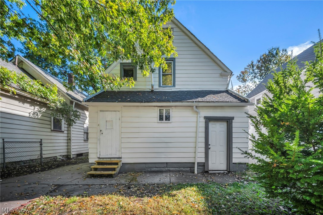 3658 E 55th Street Cleveland OH 44105