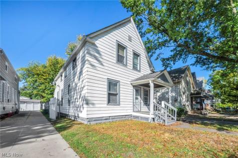 3658 E 55th Street Cleveland OH 44105