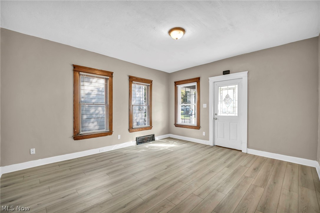 3658 E 55th Street Cleveland OH 44105