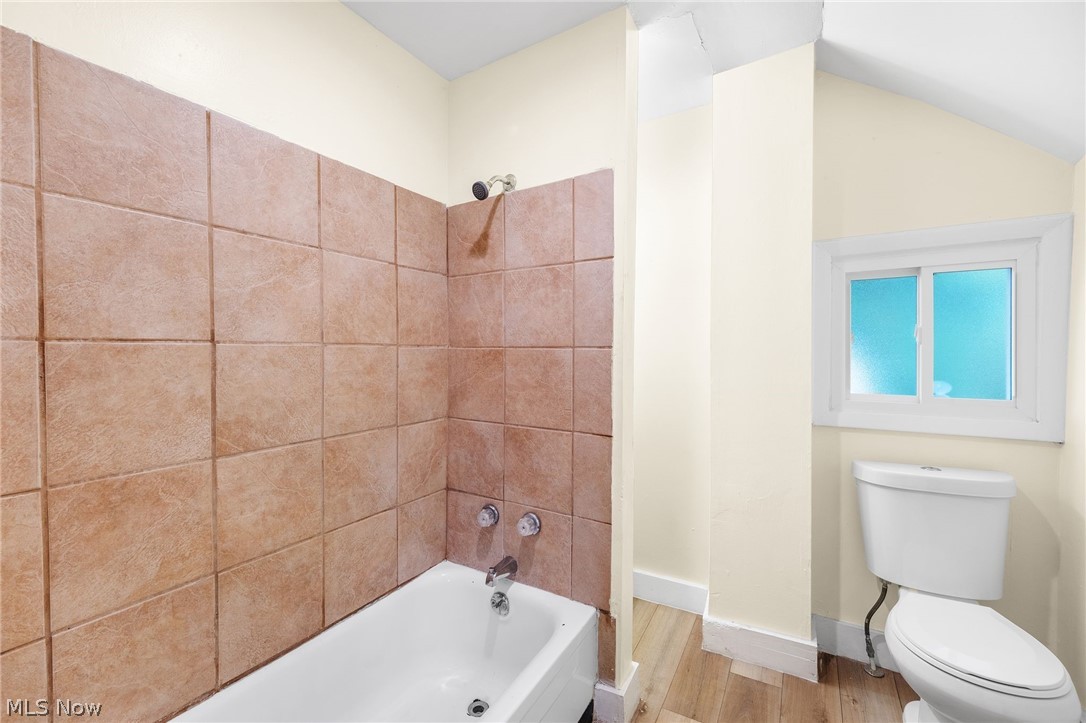 1366 W 87th Street Cleveland OH 44102