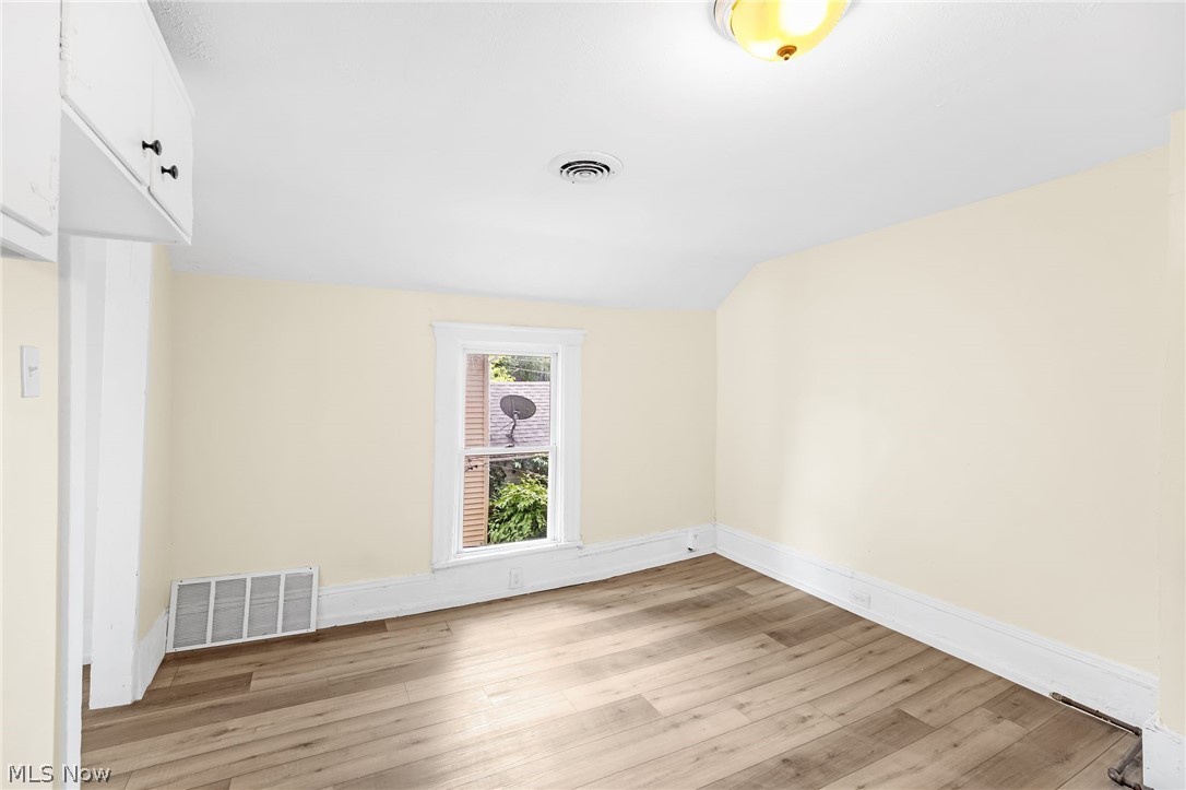 1366 W 87th Street Cleveland OH 44102