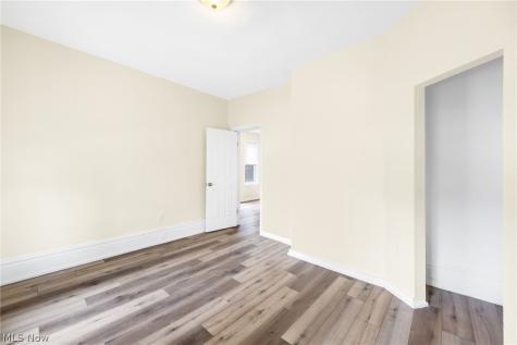 1366 W 87th Street Cleveland OH 44102