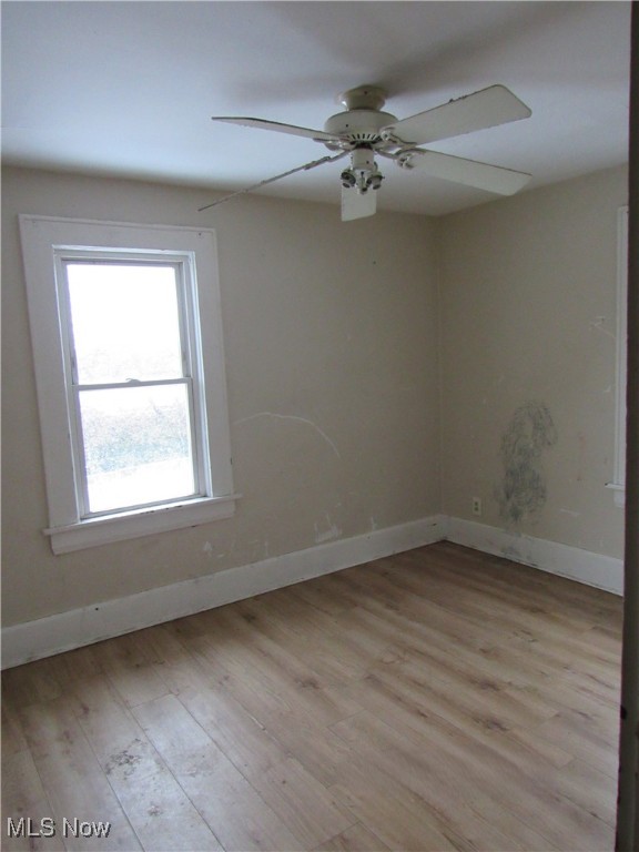 31 Mc Naughton Street Akron OH 44305