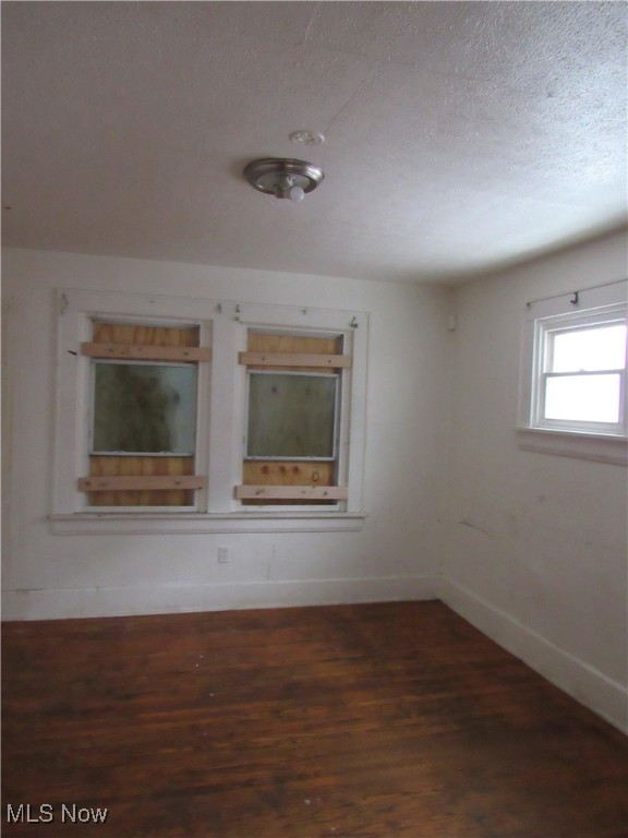 31 Mc Naughton Street Akron OH 44305