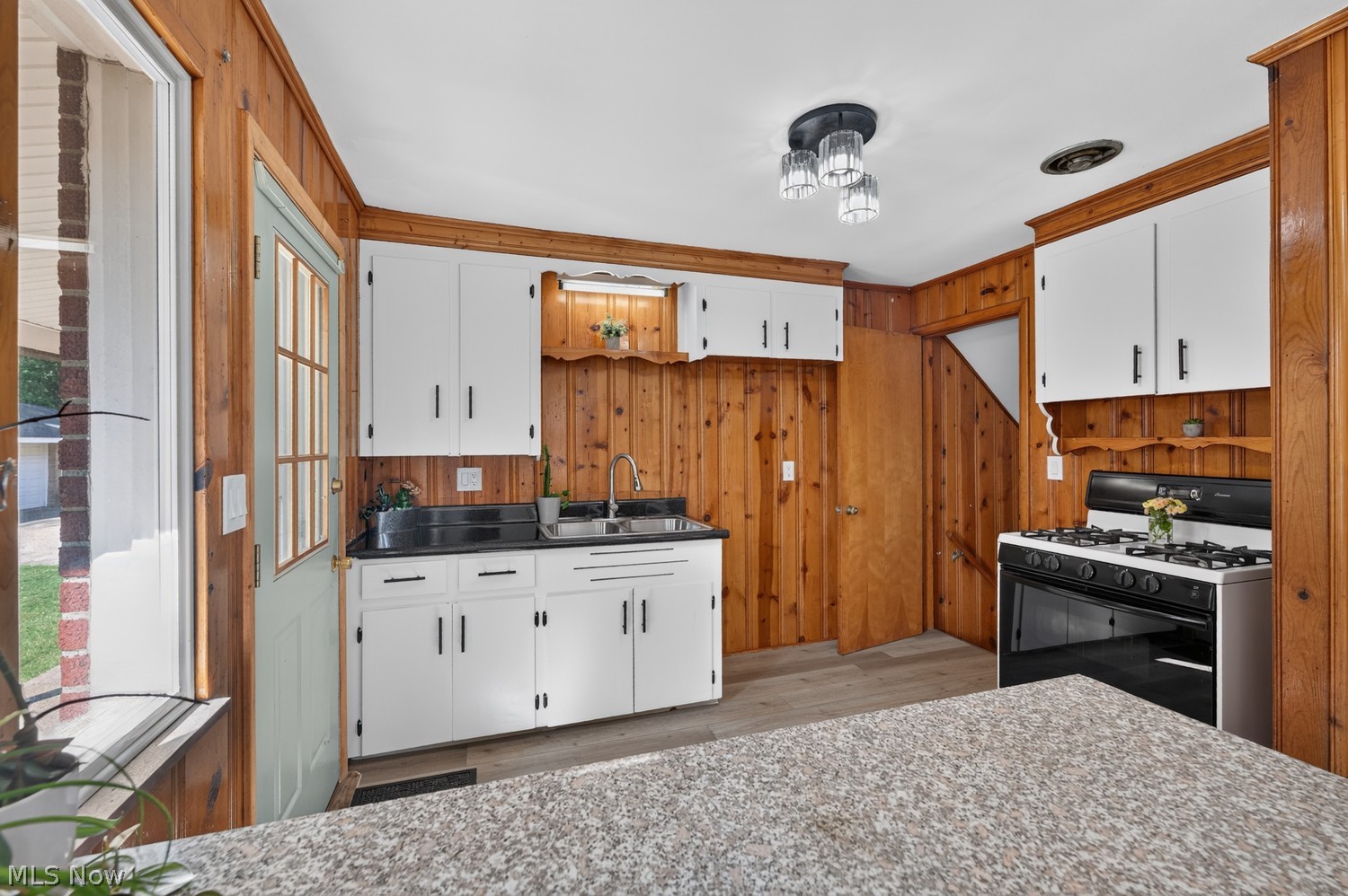 511/513 Poplar Avenue NW Canton OH 44708