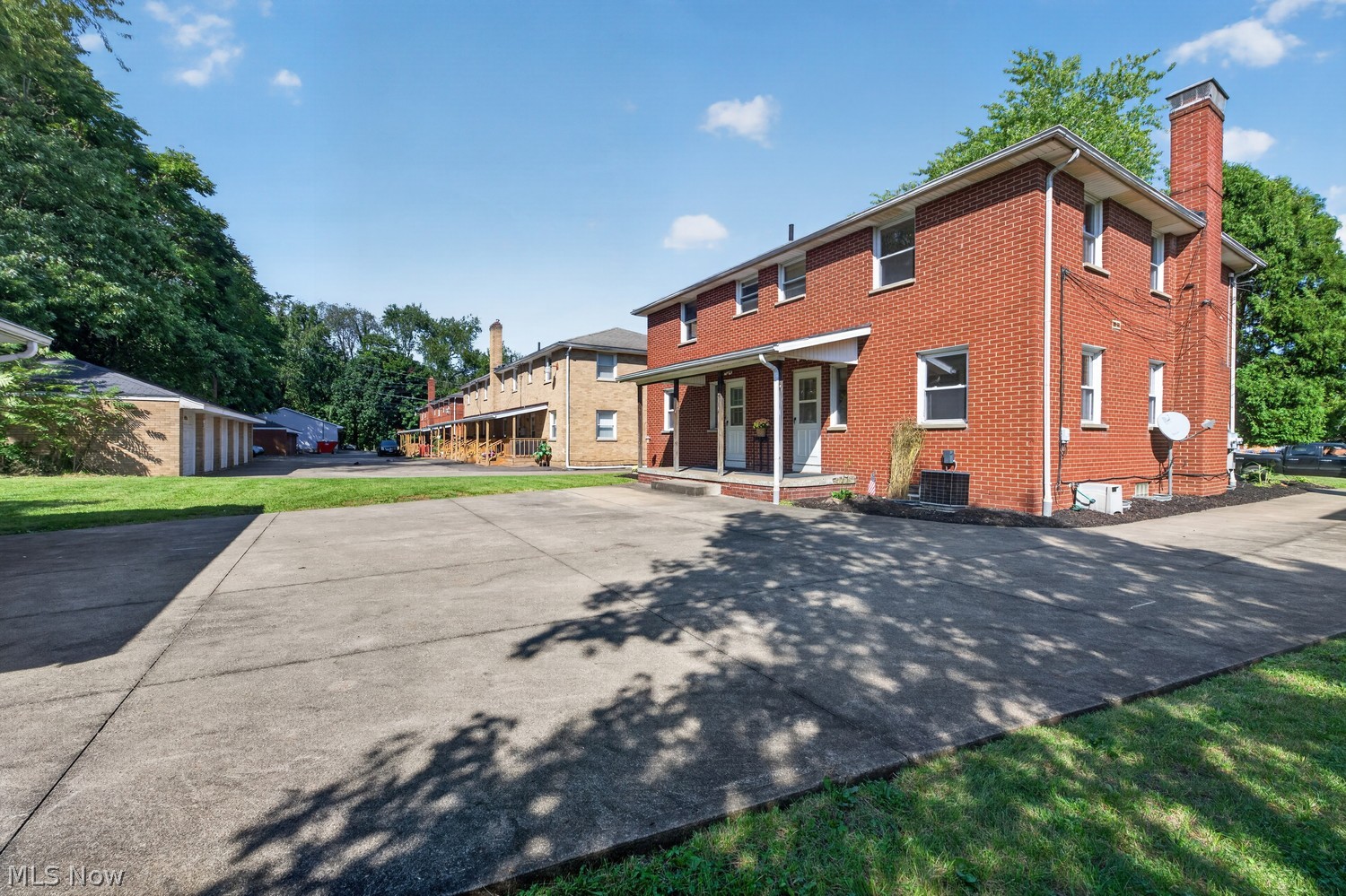 511/513 Poplar Avenue NW Canton OH 44708