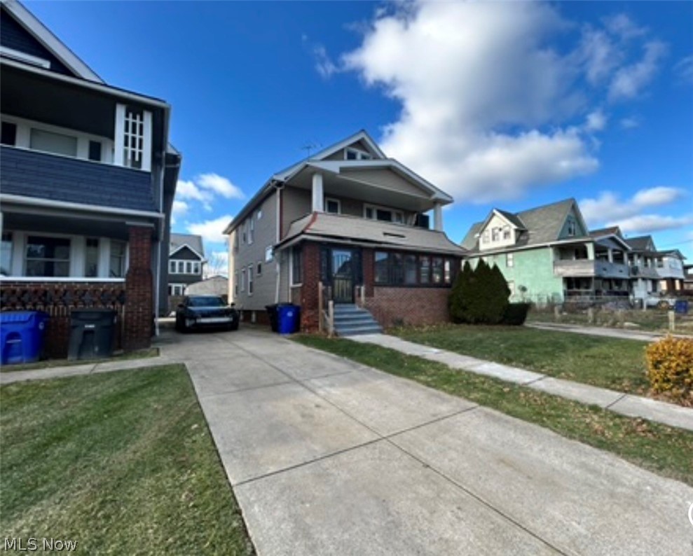 892 Paxton Road Cleveland OH 44108