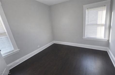 892 Paxton Road Cleveland OH 44108