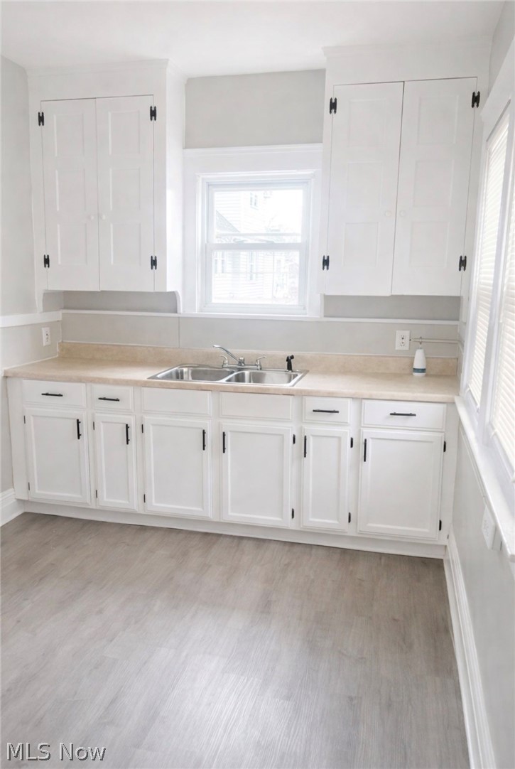 892 Paxton Road Cleveland OH 44108