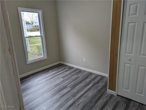 517 Oberlin Avenue Lorain OH 44052