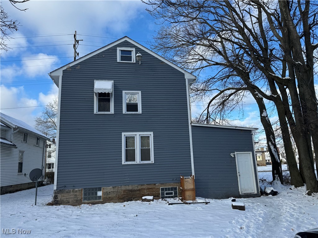 517 Oberlin Avenue Lorain OH 44052