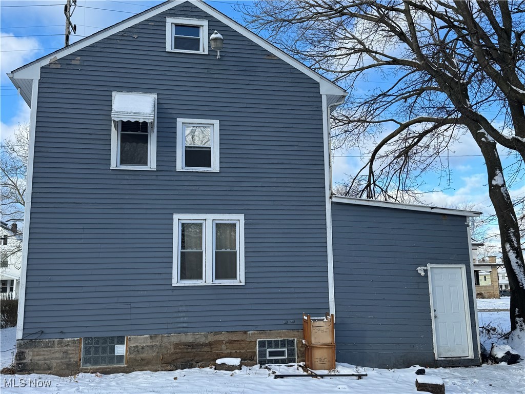 517 Oberlin Avenue Lorain OH 44052