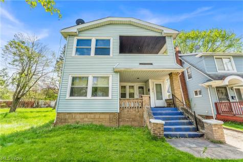 15816 Grovewood Avenue Cleveland OH 44110