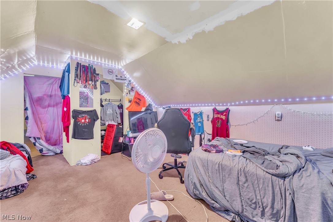 15816 Grovewood Avenue Cleveland OH 44110