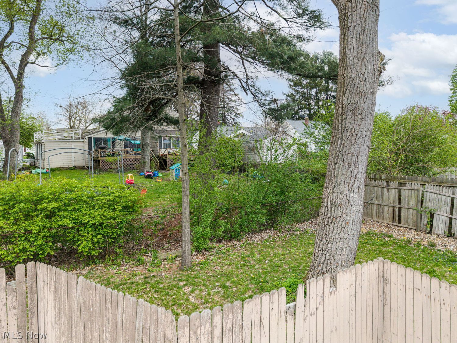 1655-1657 Tanglewood Drive Akron OH 44313