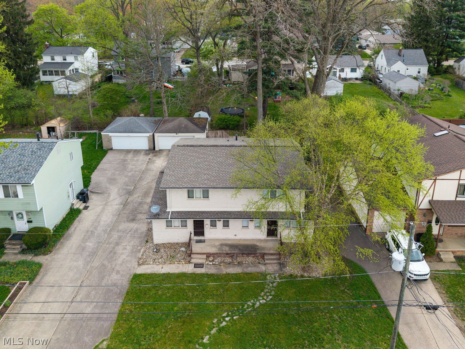 1655-1657 Tanglewood Drive Akron OH 44313
