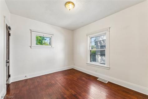 4408 Beta Avenue Newburgh Heights OH 44105