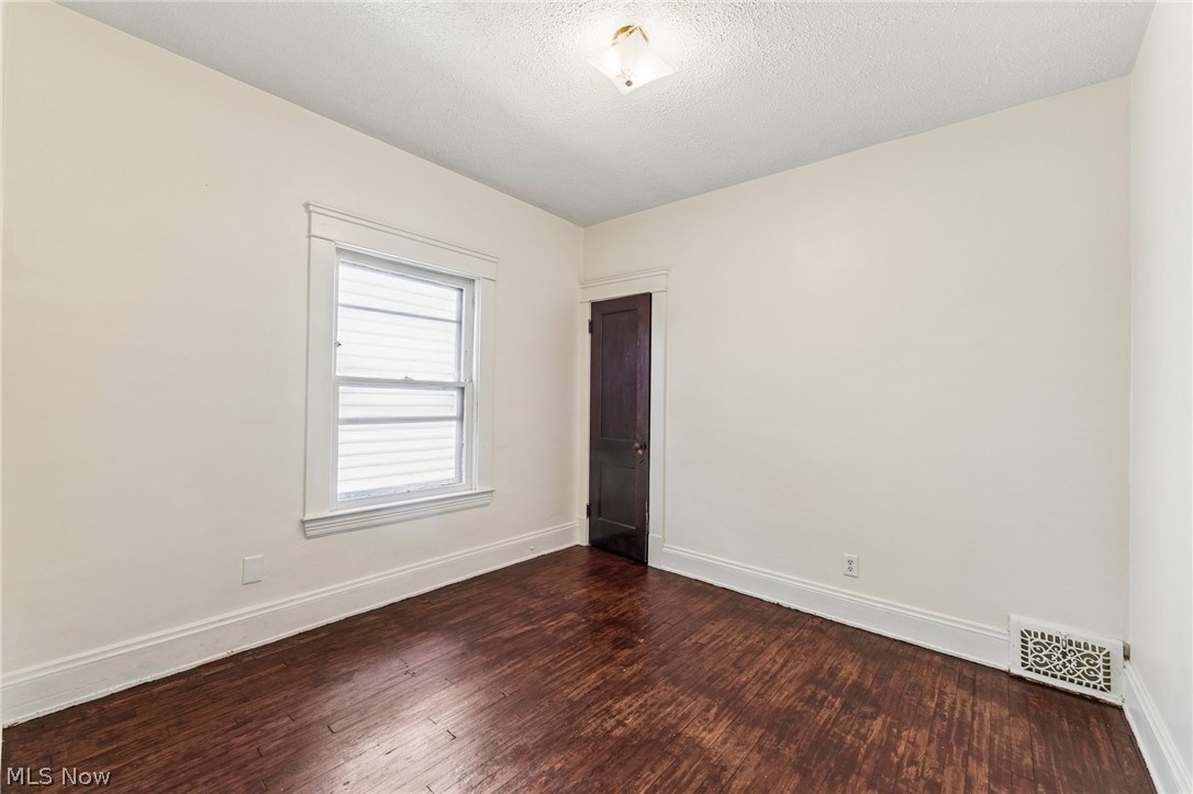 4408 Beta Avenue Newburgh Heights OH 44105